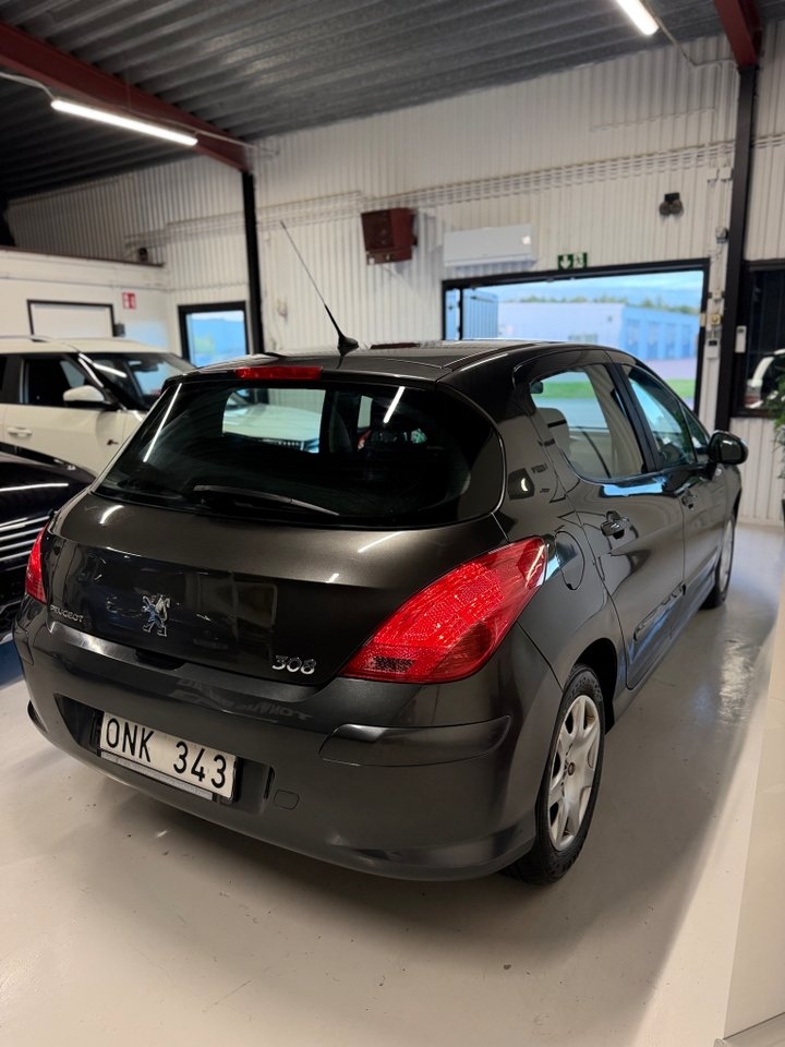 Peugeot 308 5-dörrar 1.6 THP Euro 4 2009, bild 7/10