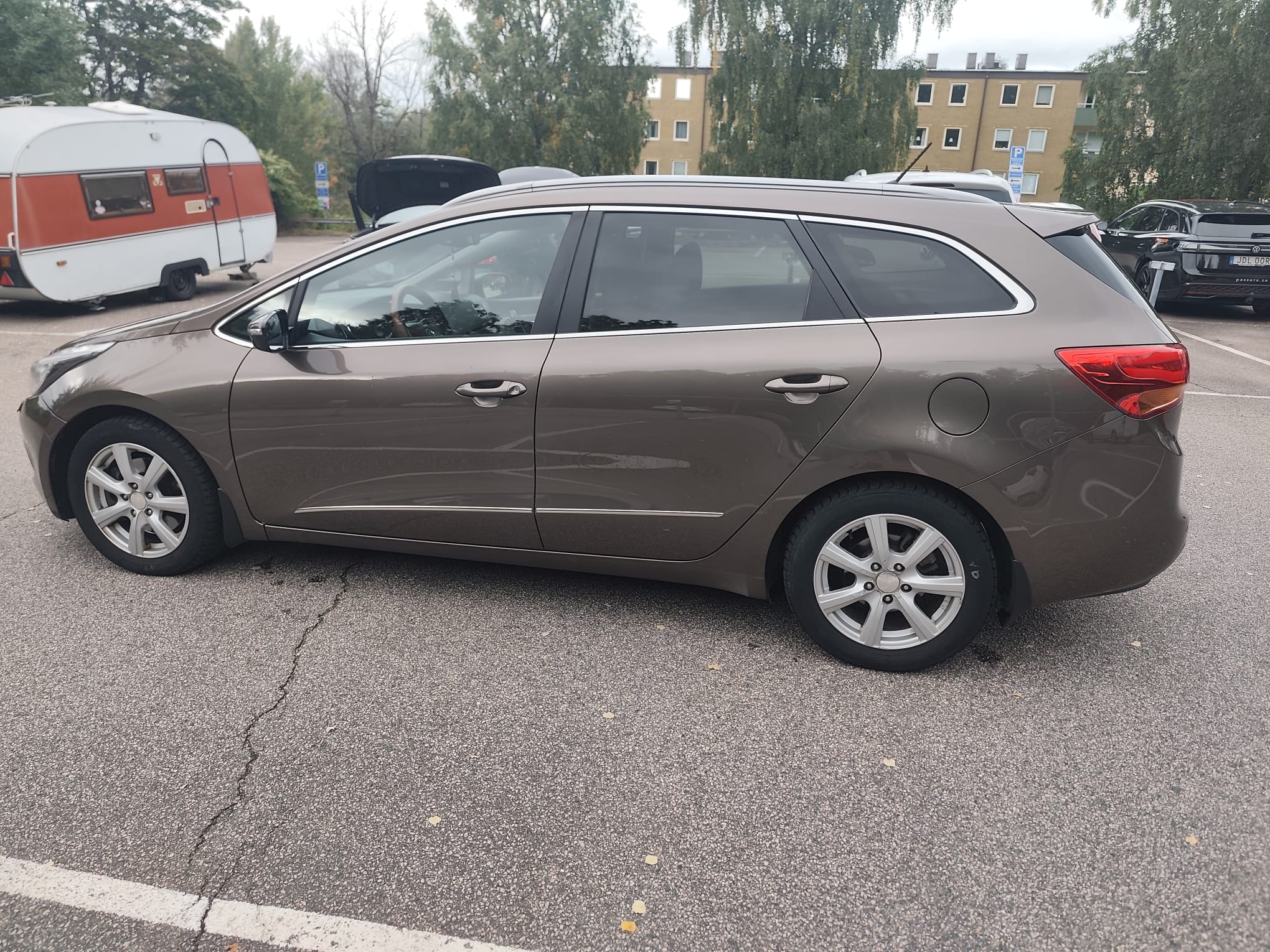 Kia Ceed _sw 1.6 CRDi Manuell 2014, bild 4/10