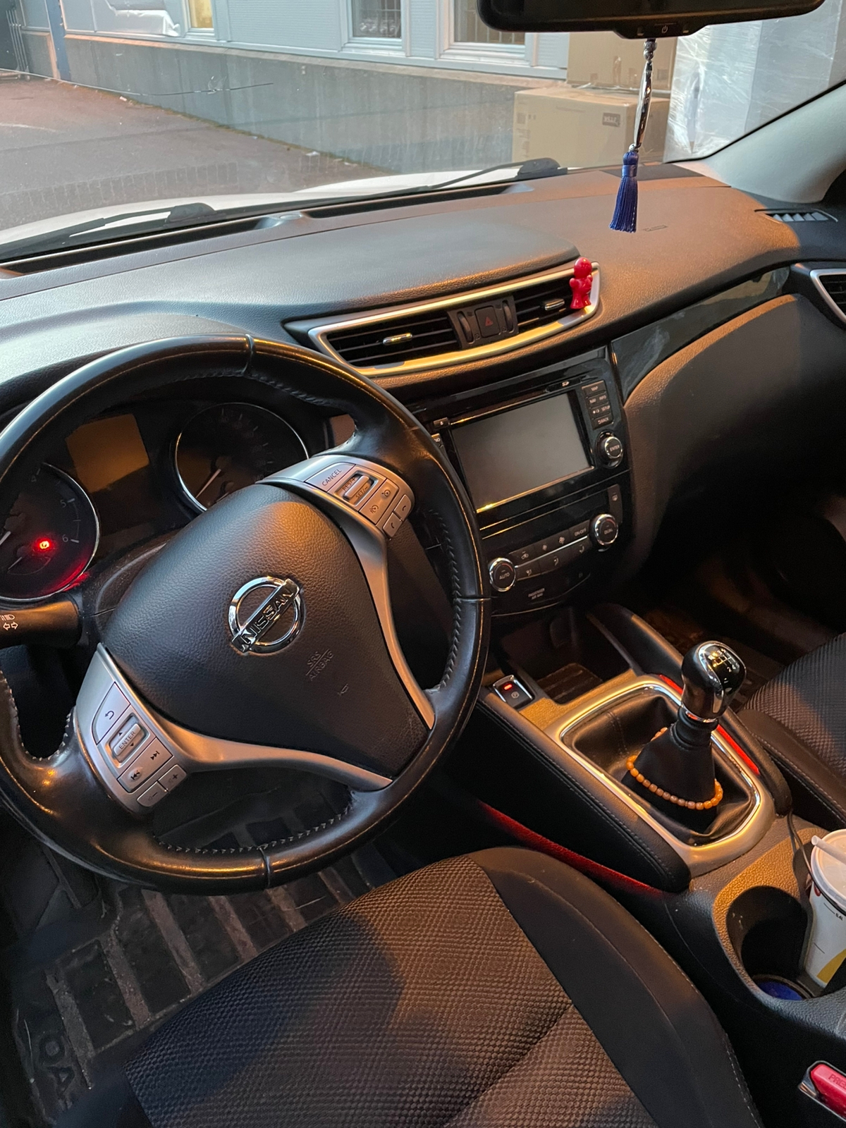 Nissan Qashqai 1.5 dCi DPF Manuell 2016, bild 6/10