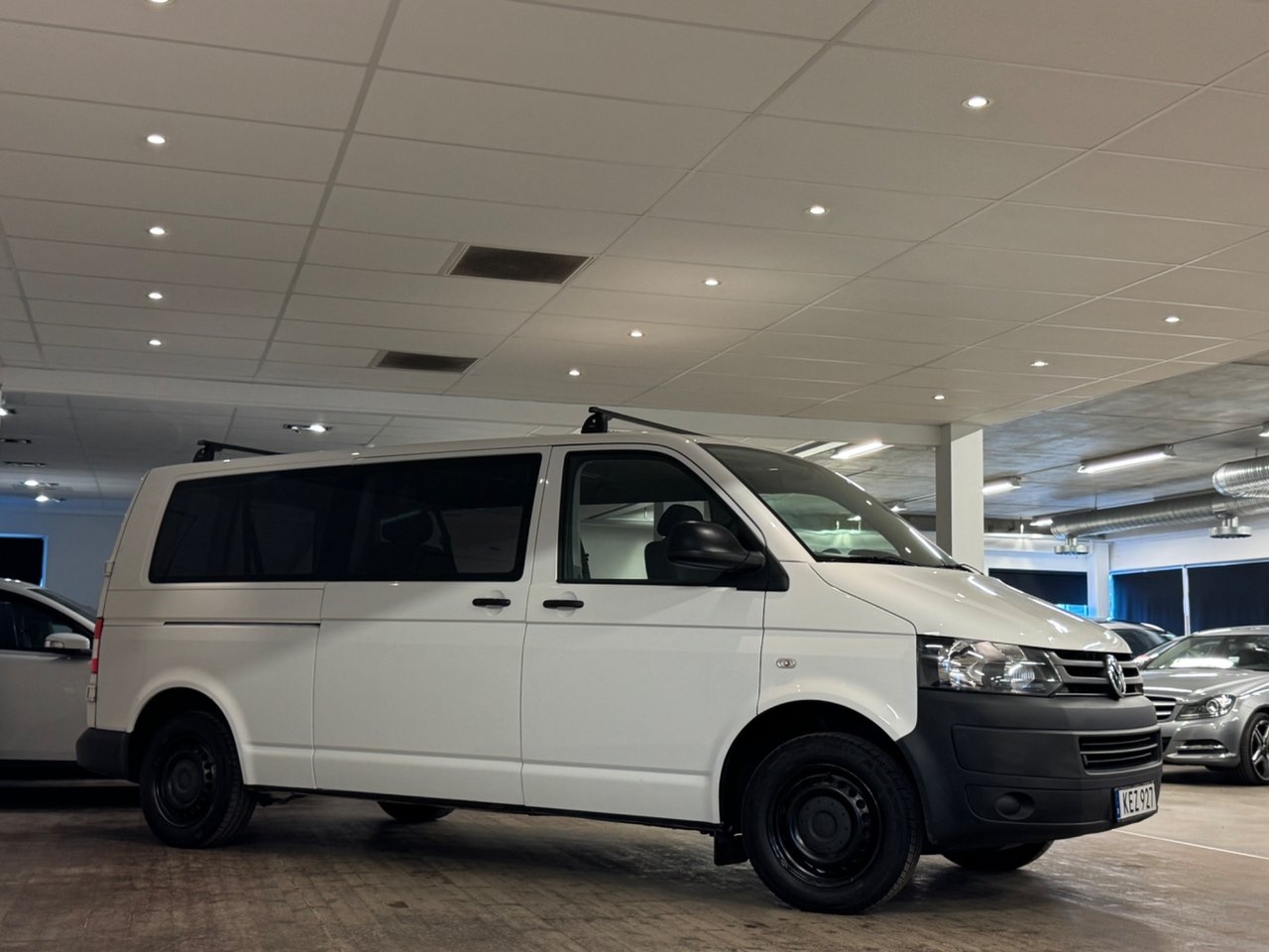 Volkswagen Caravelle 2013, kuva 7/10