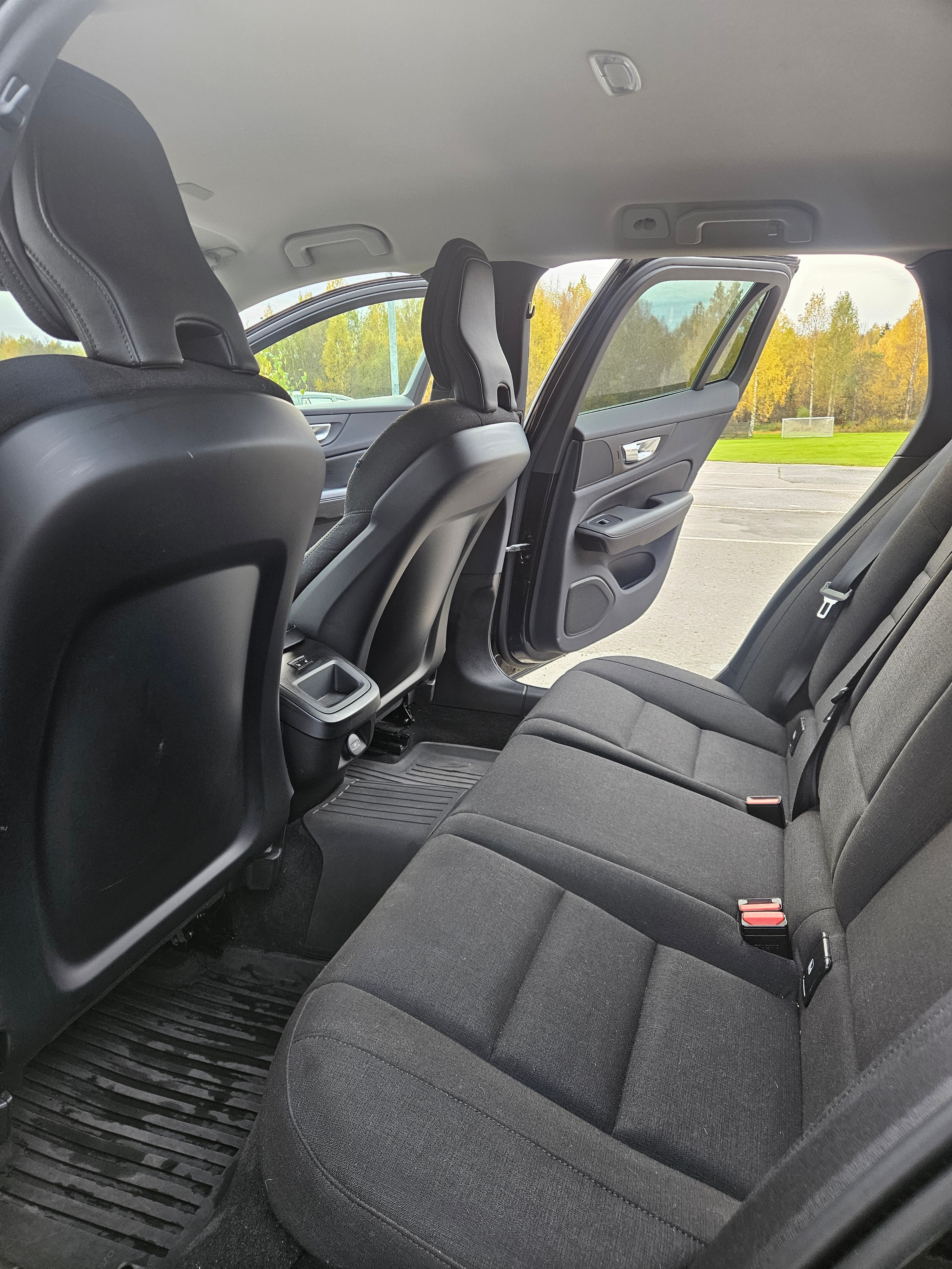 Volvo V60 Cross Country 2022, bild 7/10