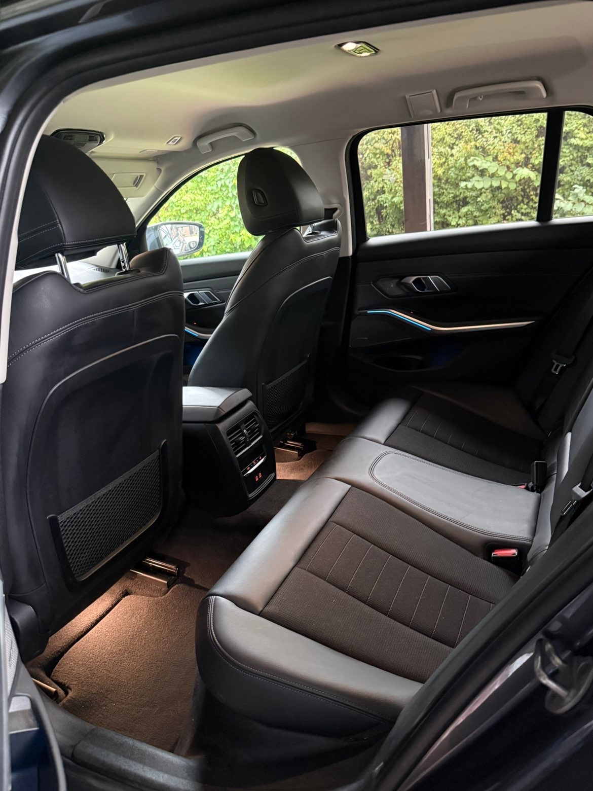 BMW 330 e Touring Steptronic 2021, photo 7/10