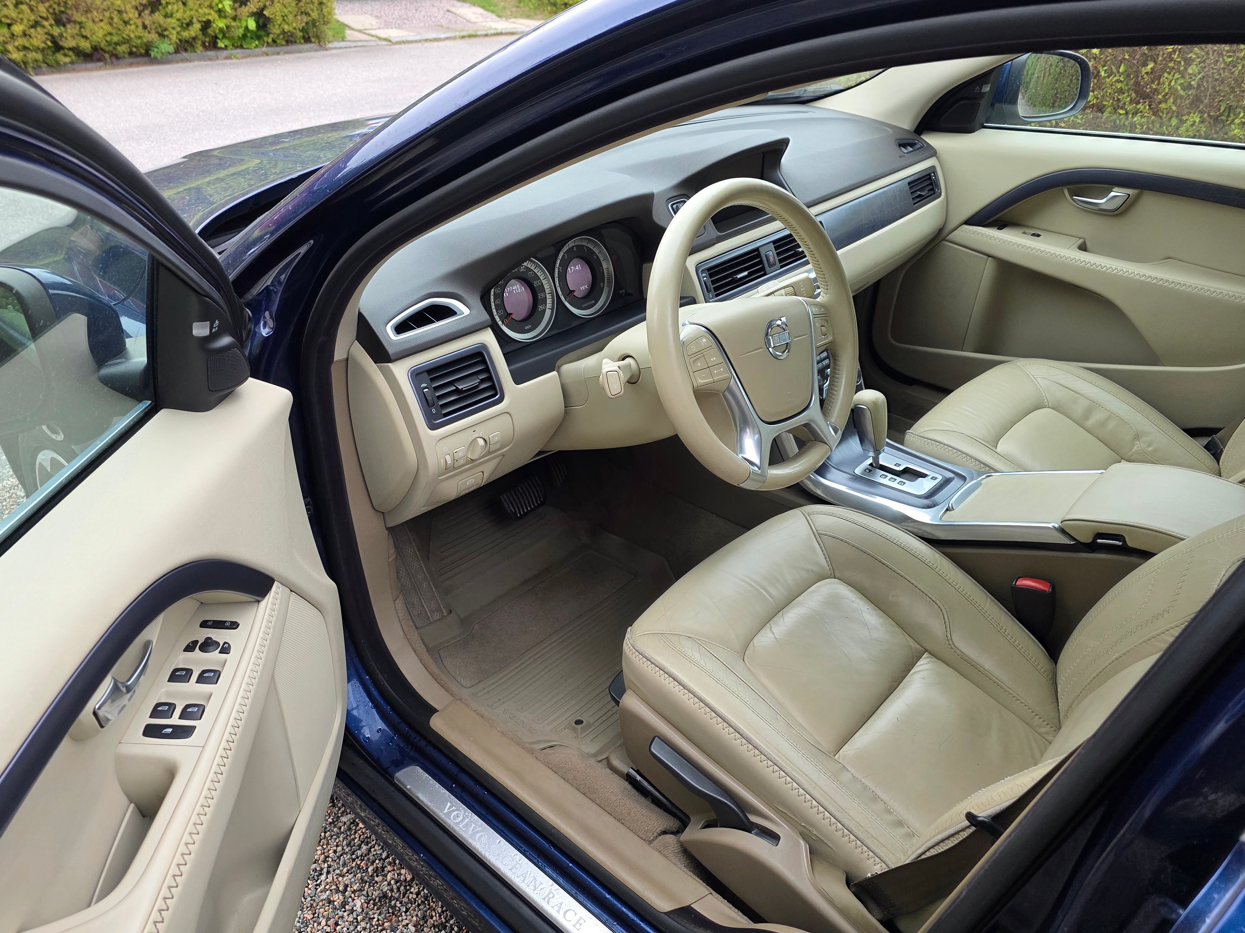 Volvo V70 2012, bild 7/10