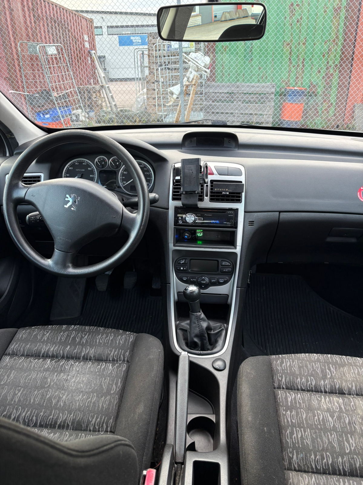 Peugeot 307 5-dörrar 2.0 Manuell 2003, bild 7/9