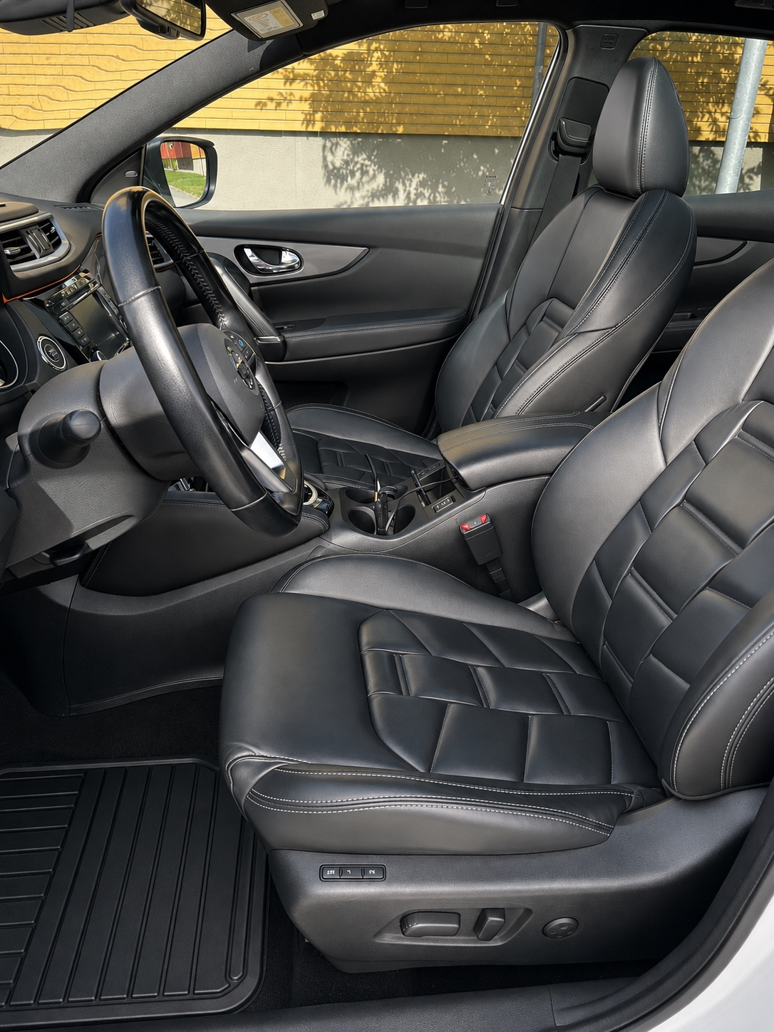 Nissan Qashqai 1.3 DIG-T DCT Tekna 2019, bild 3/10