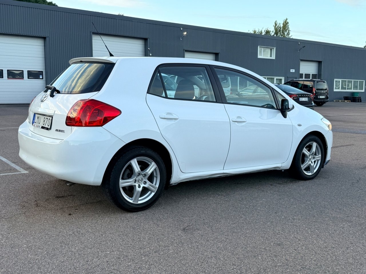 Toyota Auris 2009, bild 5/10
