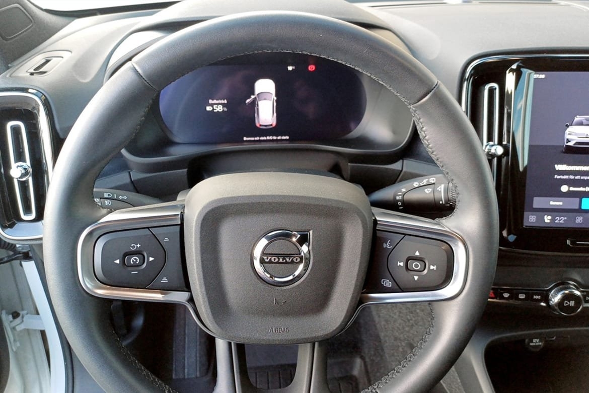 Volvo EX40 2025, kuva 7/9