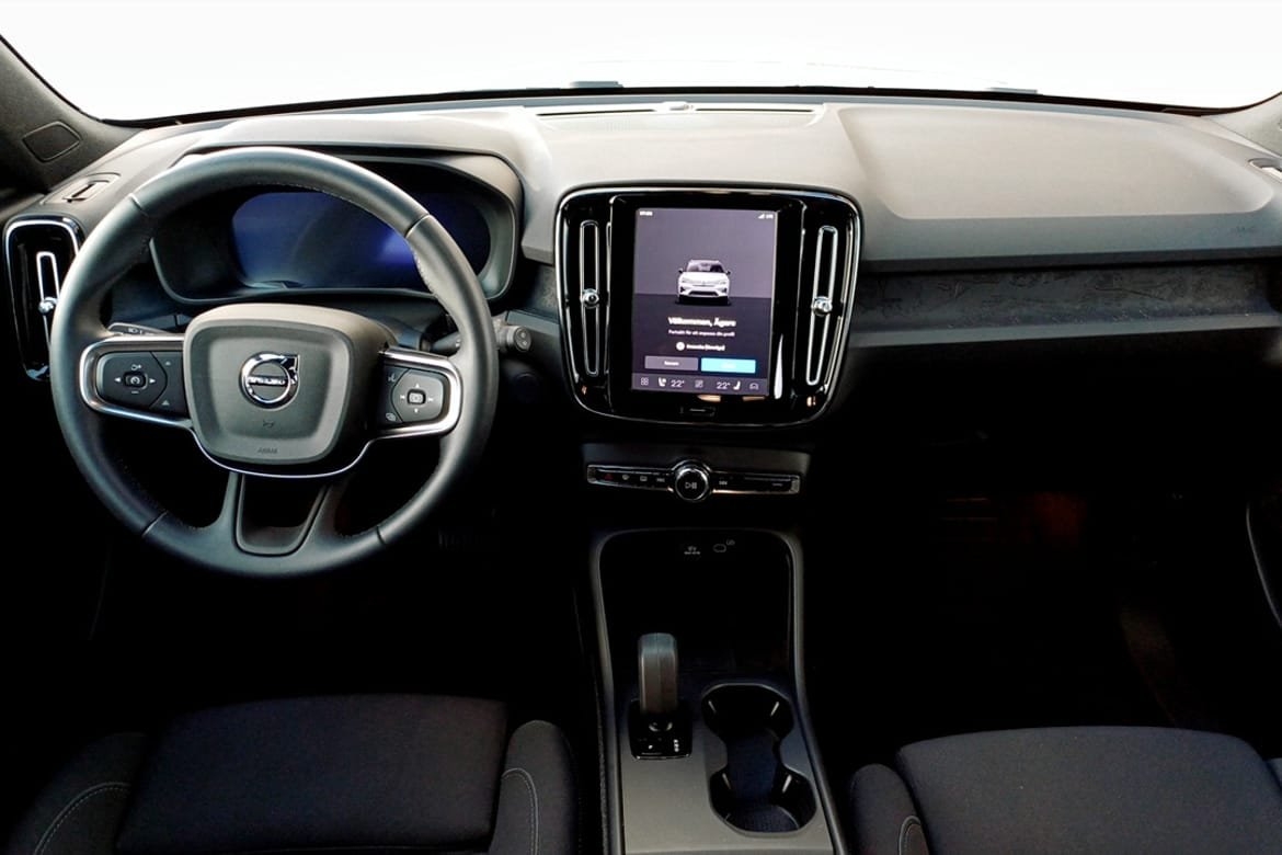 Volvo EX40 2025, kuva 4/9