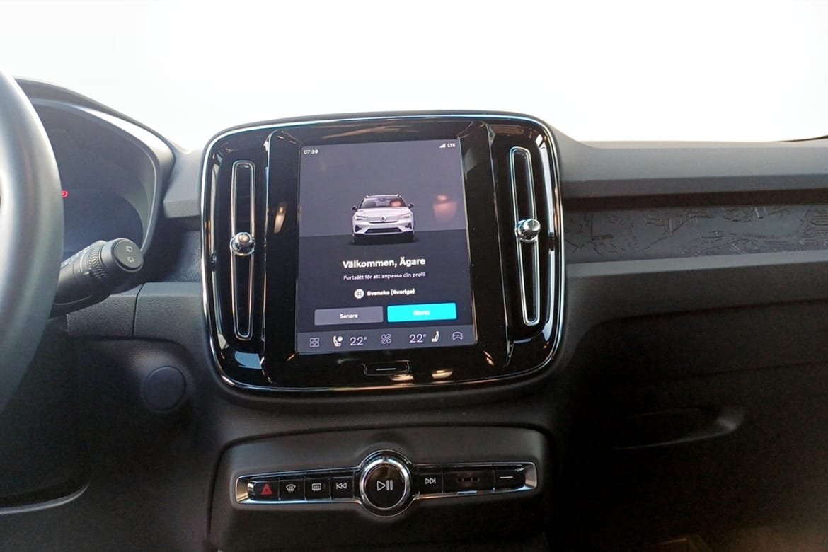Volvo EX40 2025, kuva 6/9
