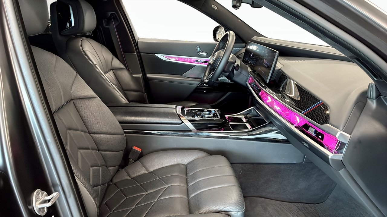 BMW i7 2023, bild 3/8