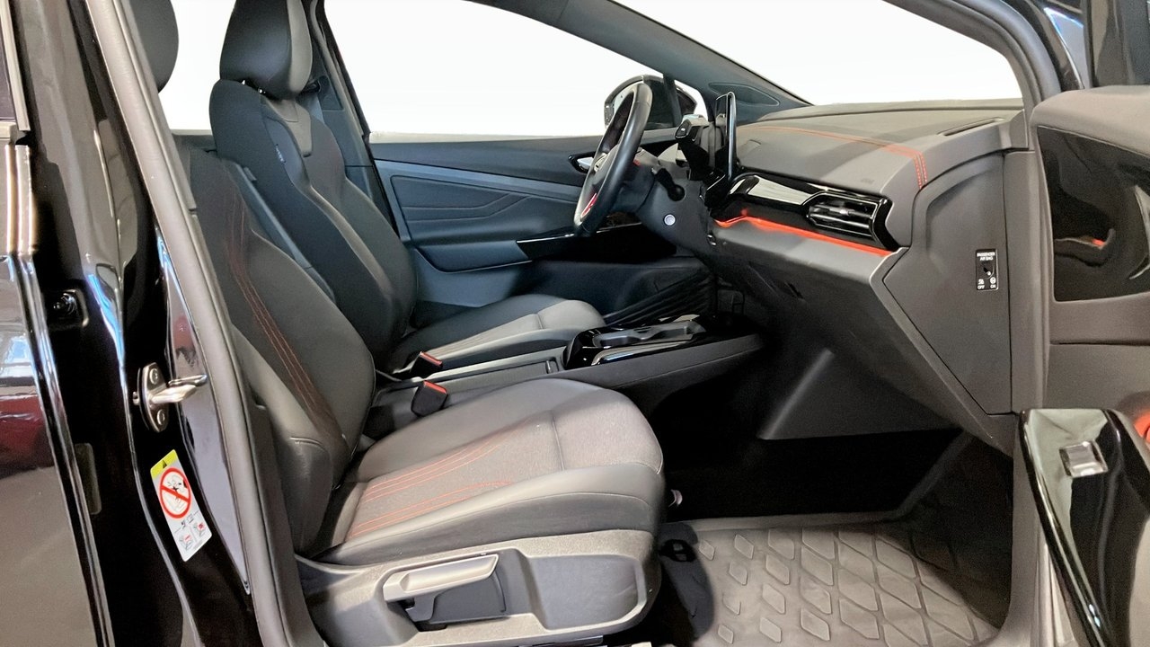 Volkswagen ID.4 GTX med Comfort Plus 2023, bild 3/10