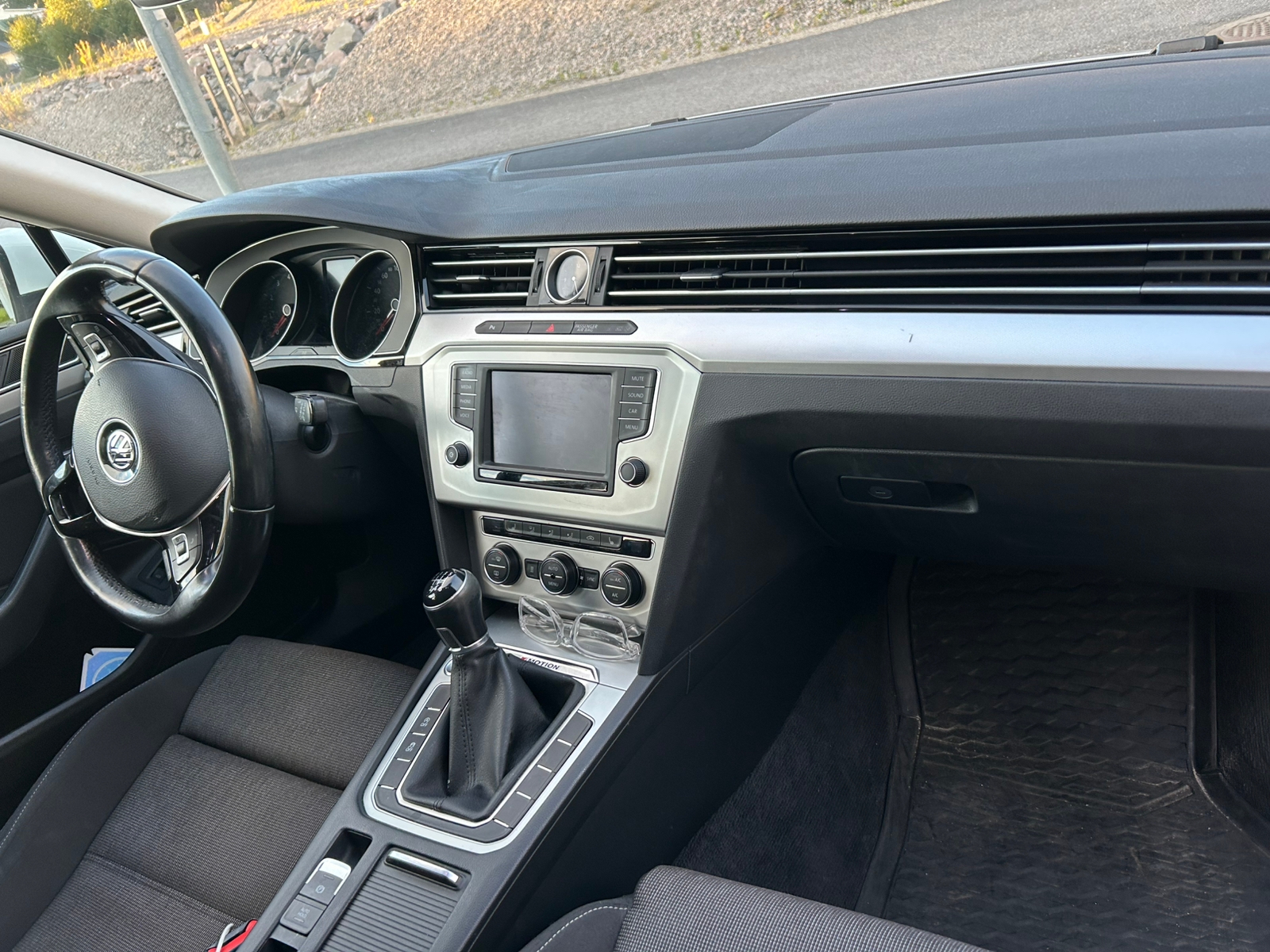 Volkswagen Passat 2017, bild 5/6