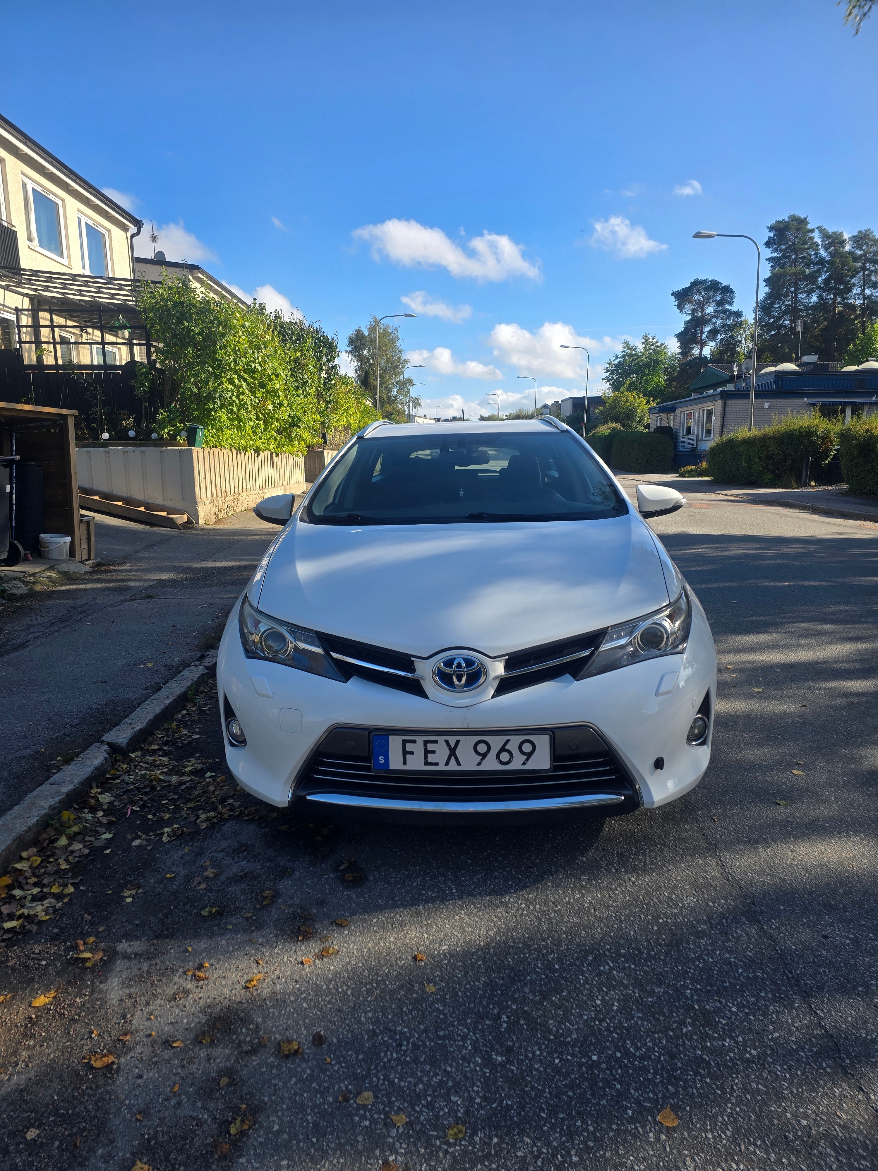 Toyota Auris Touring Sports Hybrid e-CVT 2014, bild 4/10