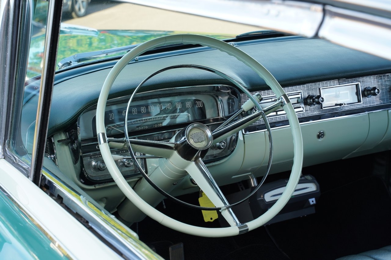 Cadillac Coupé DeVille 1956, photo 7/10