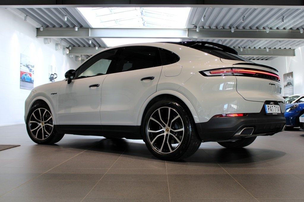 Porsche Cayenne E-Hybrid Coupé 2024, bild 2/10