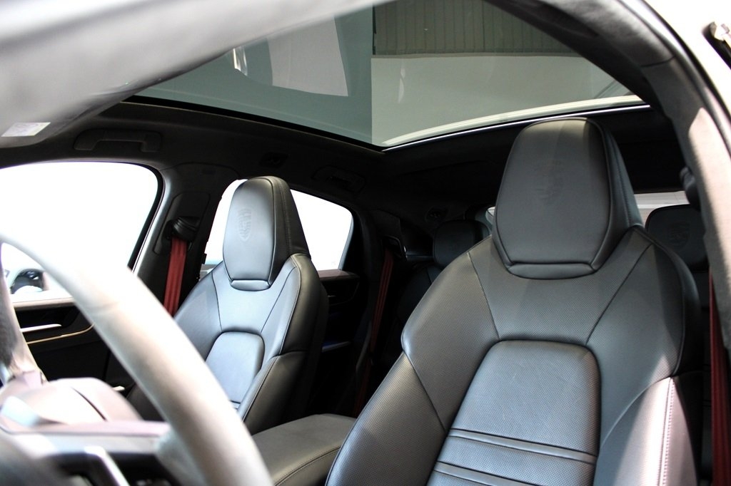 Porsche Cayenne E-Hybrid Coupé 2024, bild 4/10