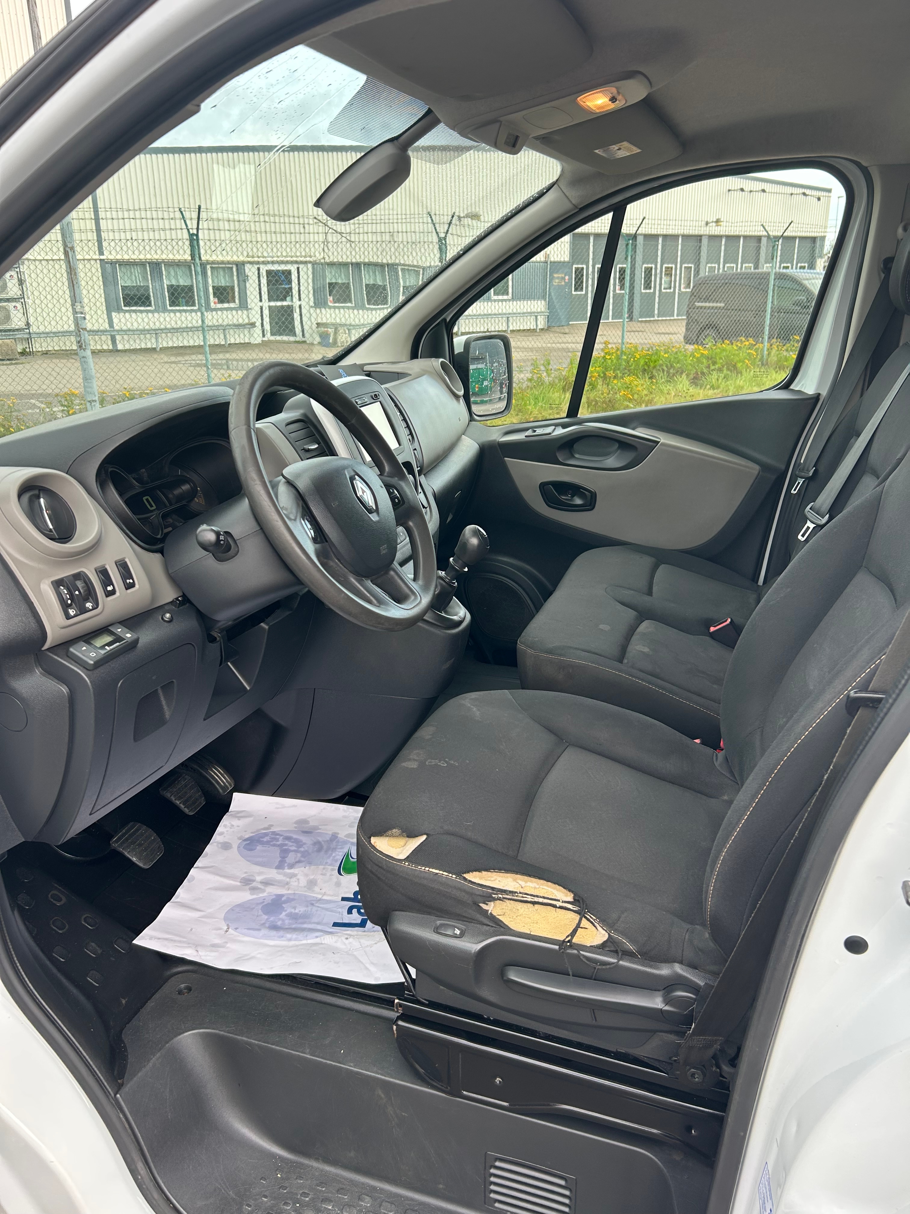 Renault Trafic 2016, bild 3/3