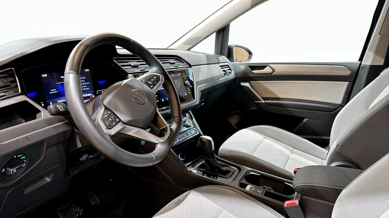 Volkswagen Touran 2025, kuva 7/10