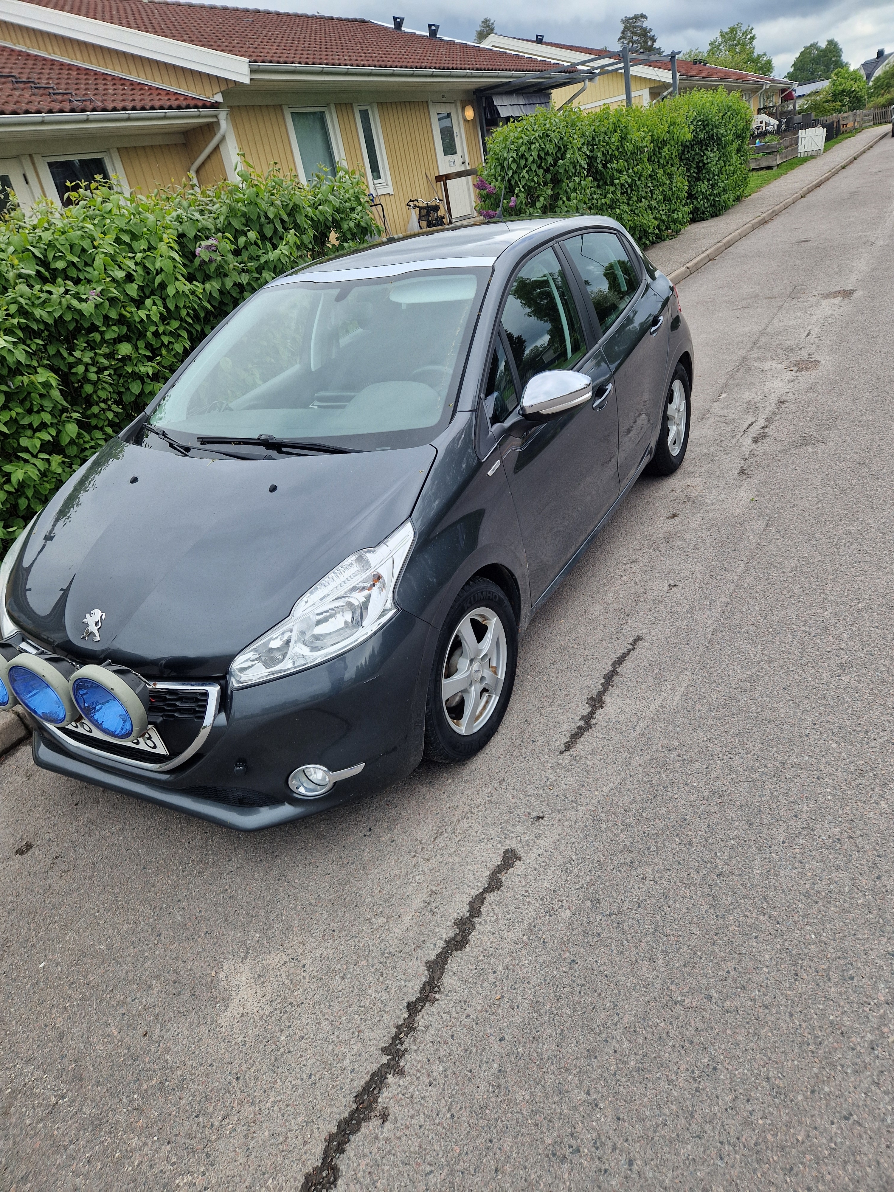 Peugeot 208 5-dörrar 1.2 VTi 82 Manuell 2013, photo 7/8