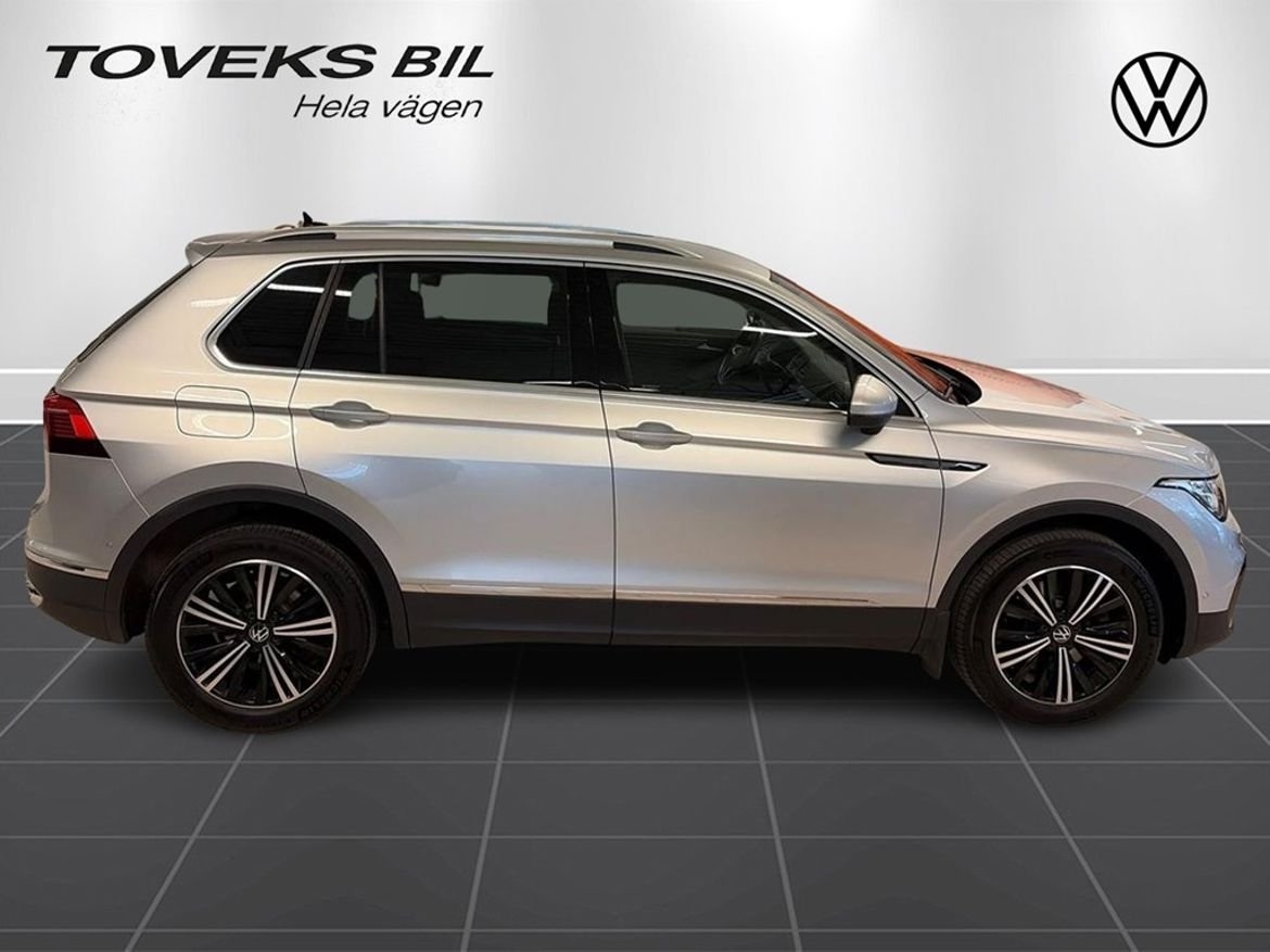 Volkswagen Tiguan 2022, bild 2/10