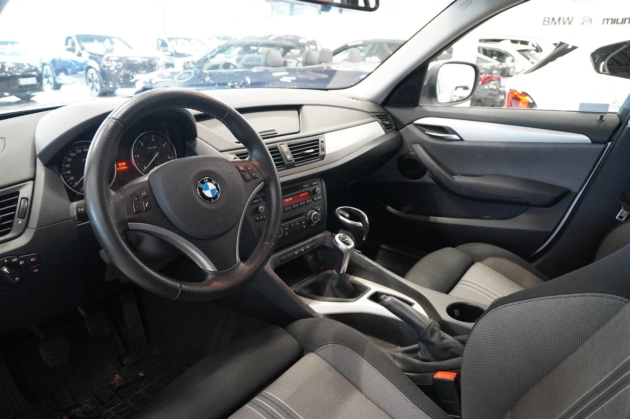 BMW X1 xDrive18d Sportstol Farthållare 2012, kuva 2/10
