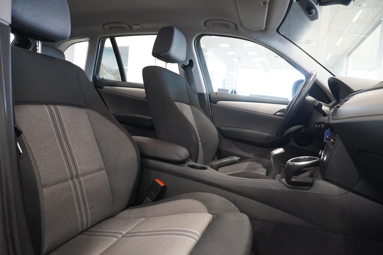 BMW X1 xDrive18d Sportstol Farthållare 2012, kuva 4/10