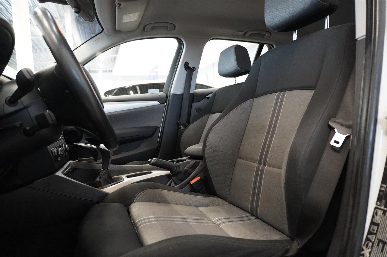 BMW X1 xDrive18d Sportstol Farthållare 2012, kuva 3/10