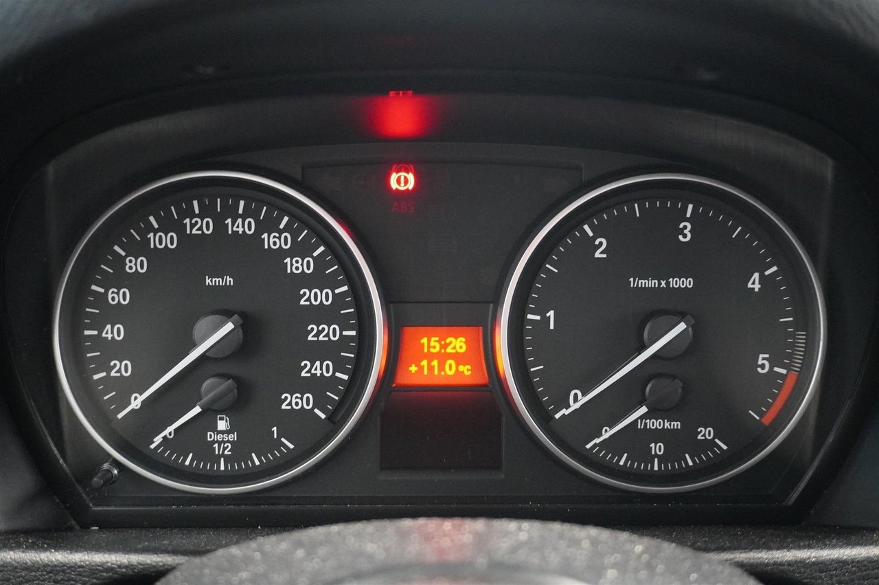 BMW X1 xDrive18d Sportstol Farthållare 2012, kuva 6/10