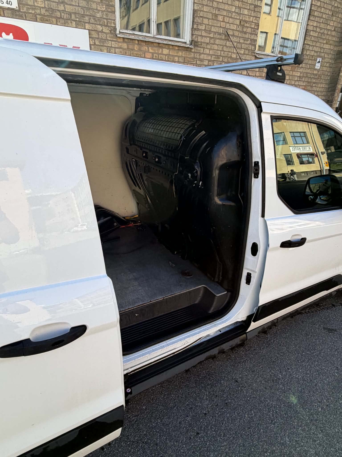 Ford Transit Connect 2016, bild 3/8