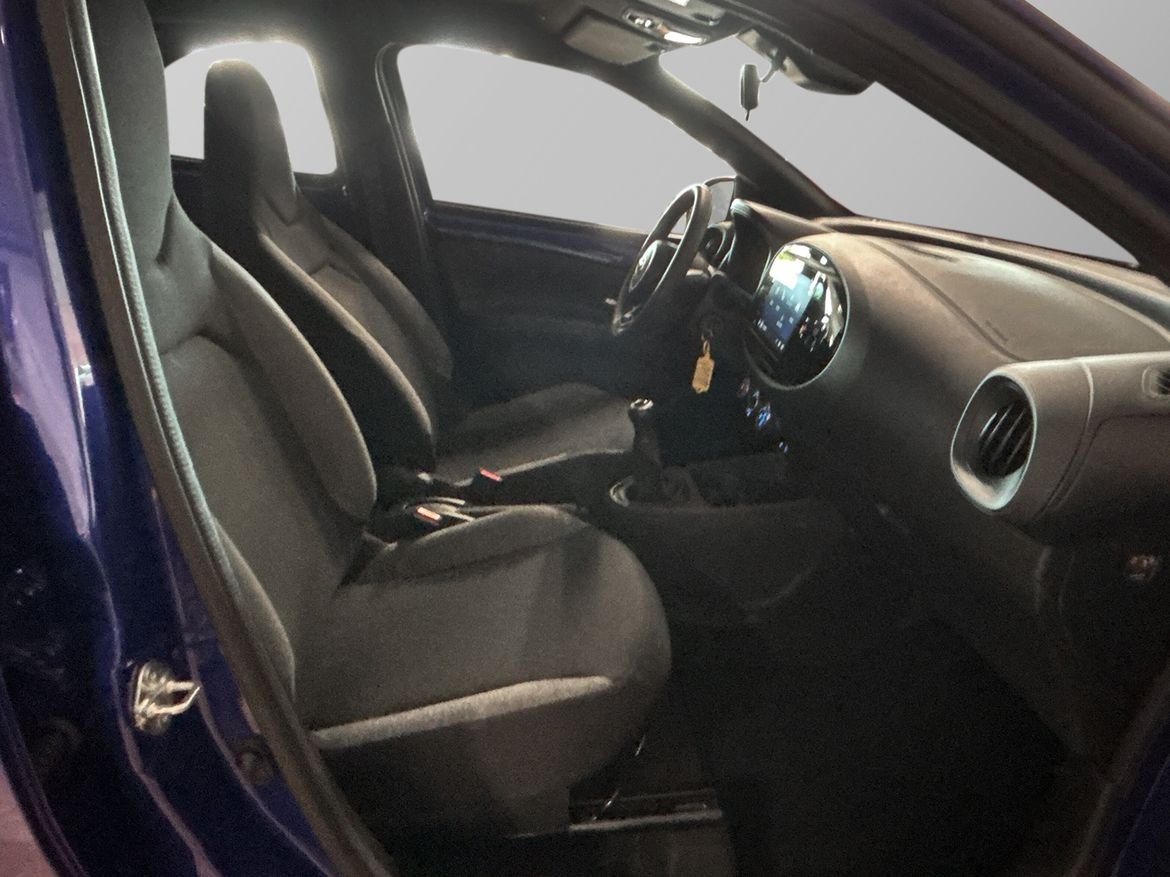 Toyota Aygo X 1,0 M5 PLAY 2025, bild 7/10