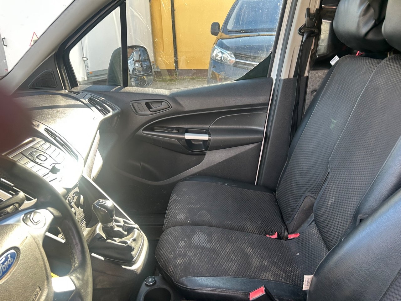 Ford Transit Connect 2015, photo 6/10