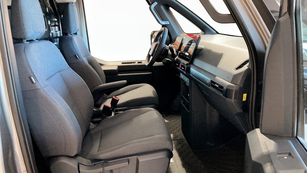 Kia PV5 PLUS 4DR L2H1 LONG RANGE 2026, photo 3/10