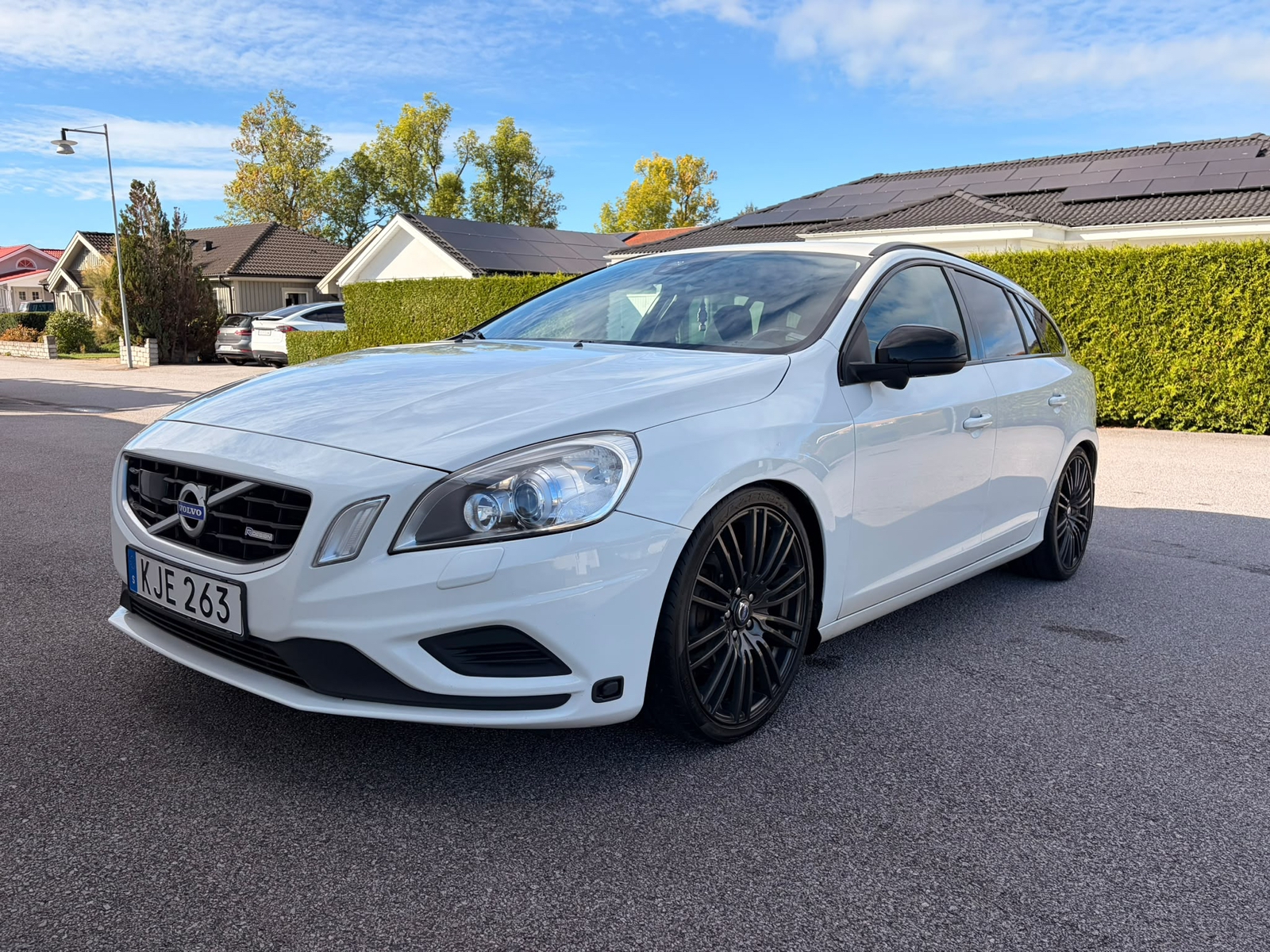 Volvo V60 D5 AWD Geartronic R-design 2013, bild 2/10