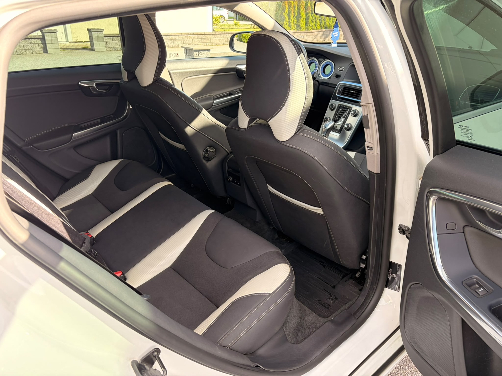 Volvo V60 D5 AWD Geartronic R-design 2013, bild 7/10