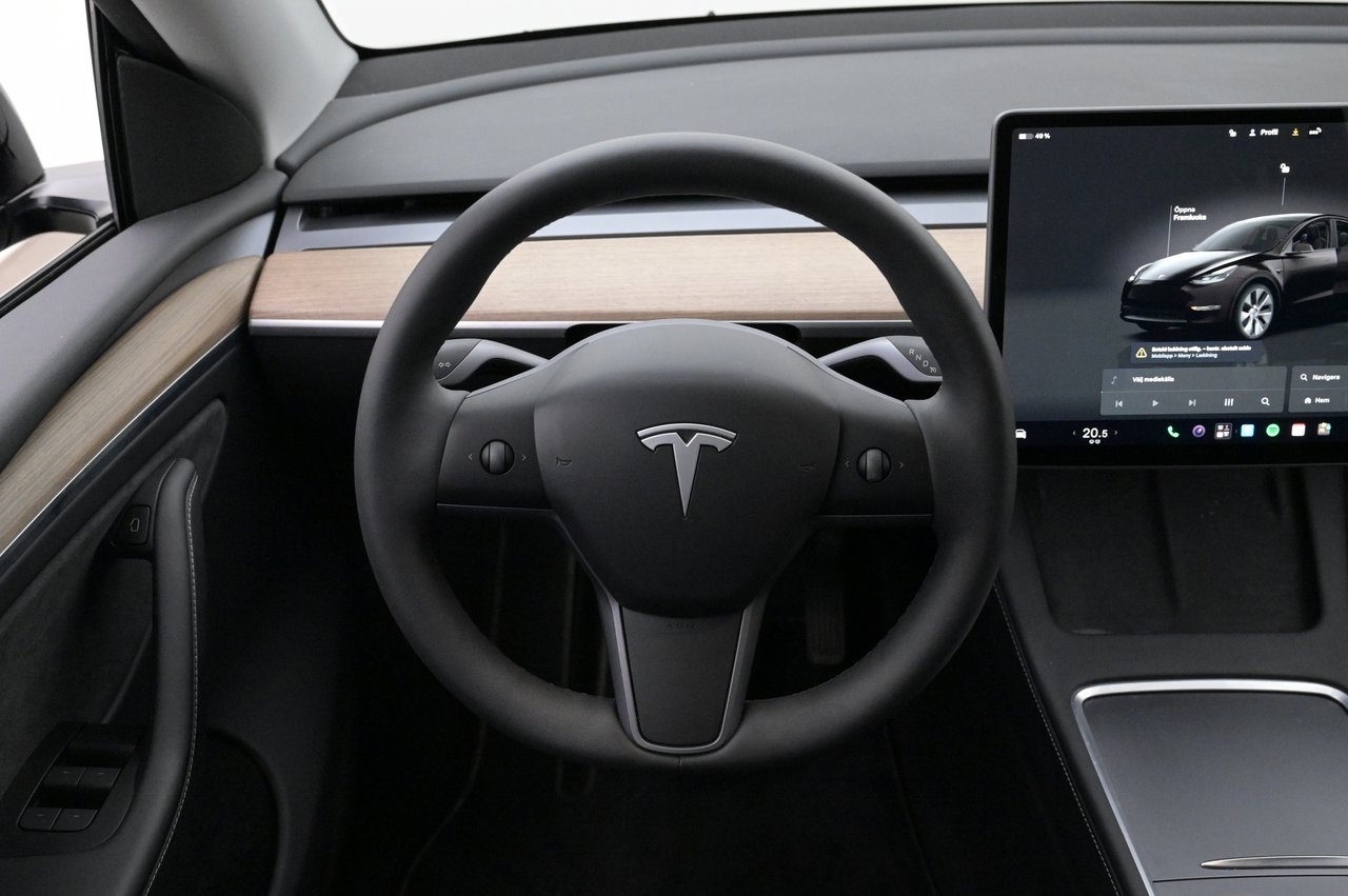 Tesla Model Y 2023, bild 7/10