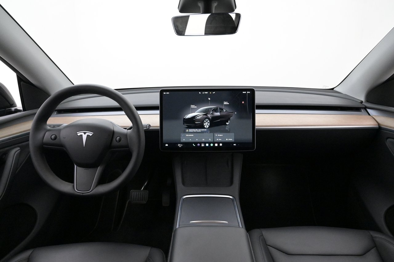 Tesla Model Y 2023, bild 6/10