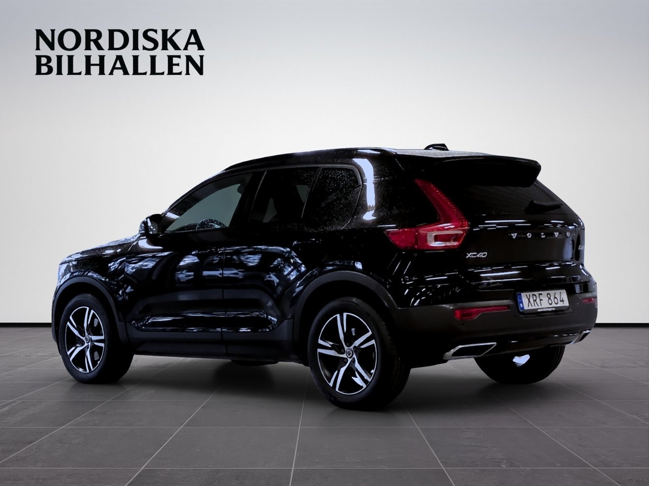 Volvo XC40 D4 AWD Geartronic R-Design 2018, bild 5/10