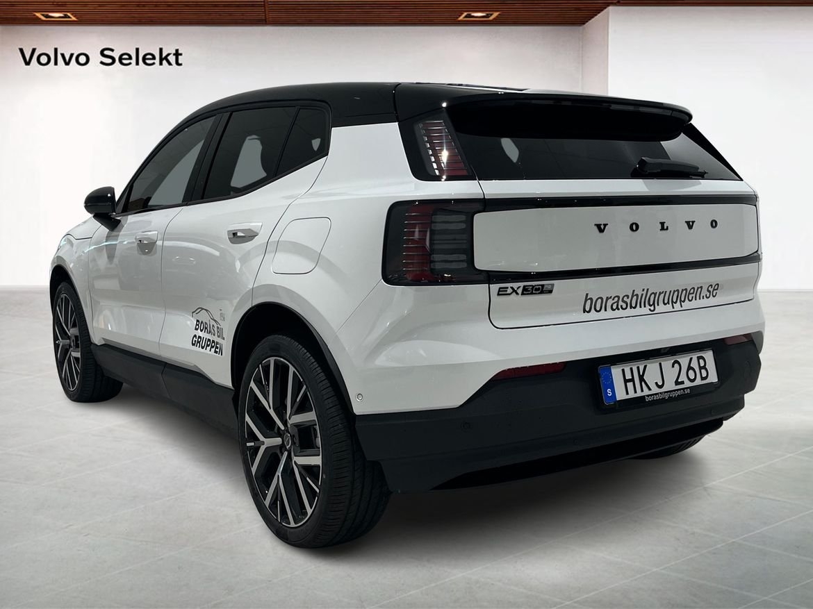 Volvo EX30 P8 AWD Ultra Black Edt - Demo 2027, bild 2/10