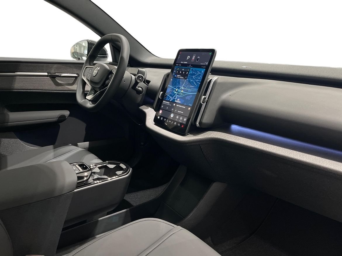 Volvo EX30 P8 AWD Ultra Black Edt - Demo 2027, bild 4/10