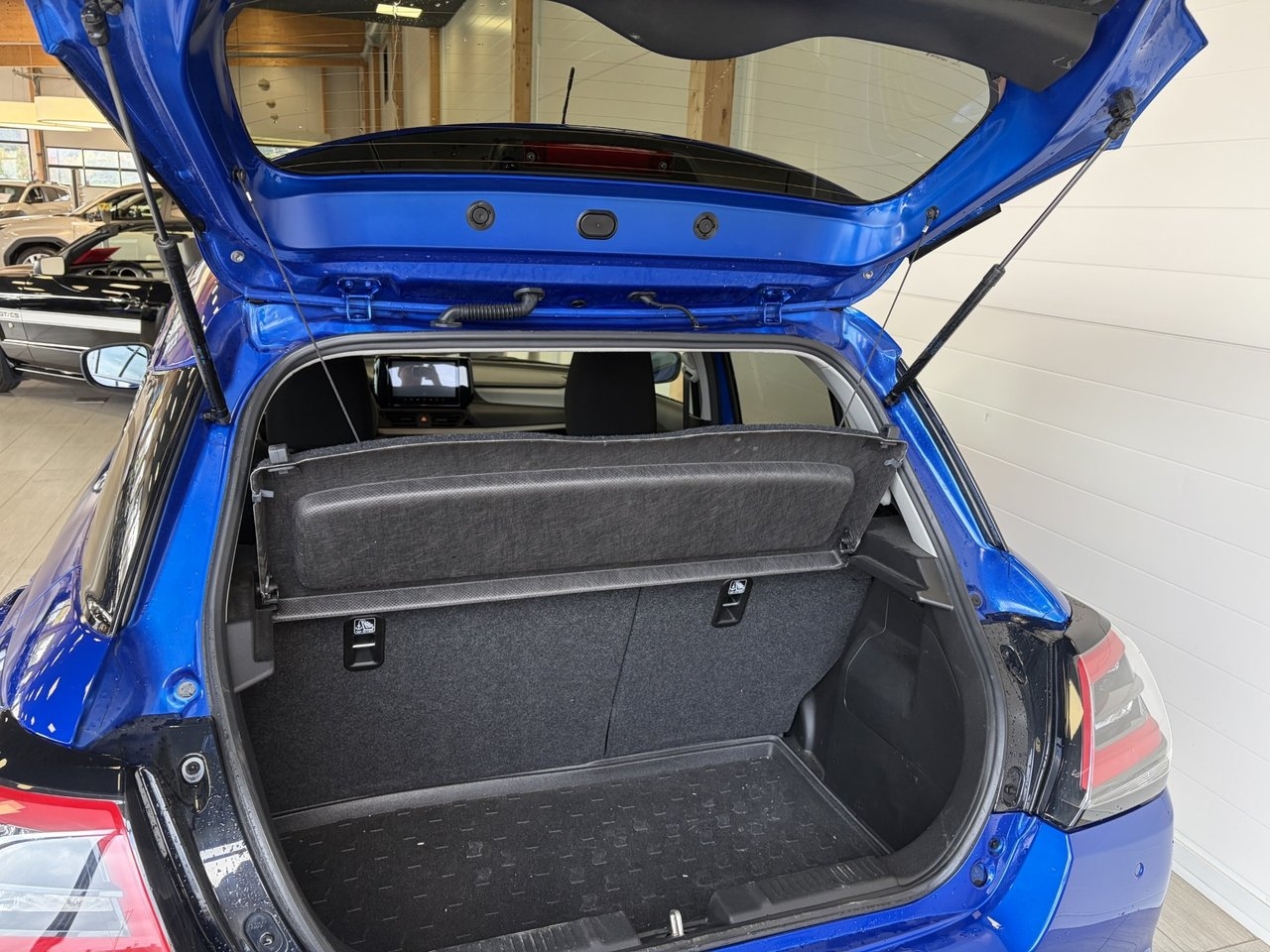 Suzuki Swift 1,2 Hybrid Automat Select 2024, kuva 6/13