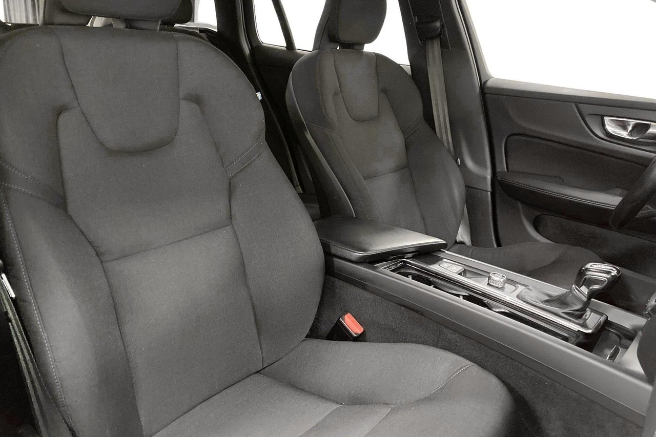 Volvo V60 Cross Country 2020, bild 7/10