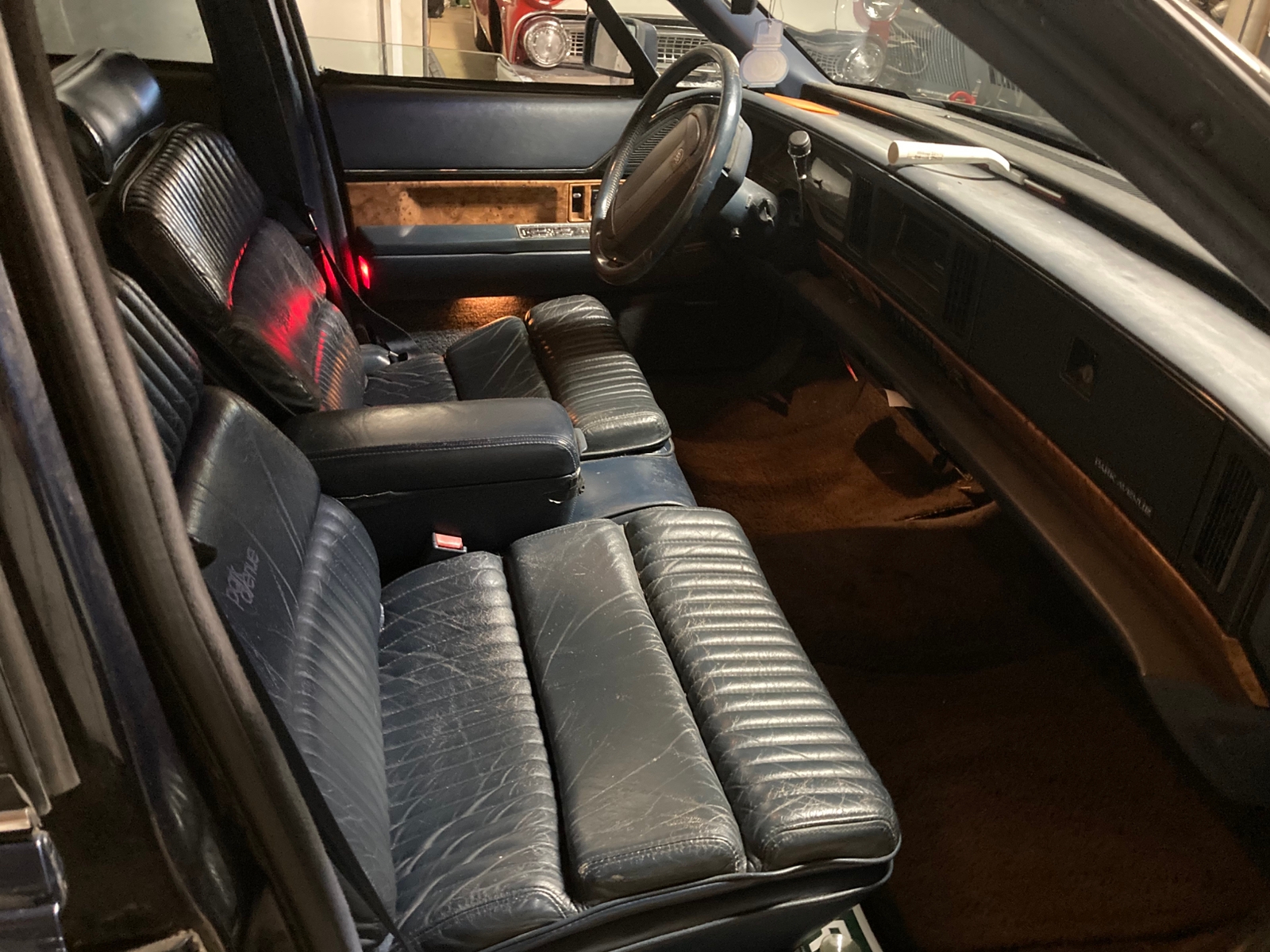 Buick Park Avenue 3.8 V6 Hydra-Matic 1991, photo 4/5