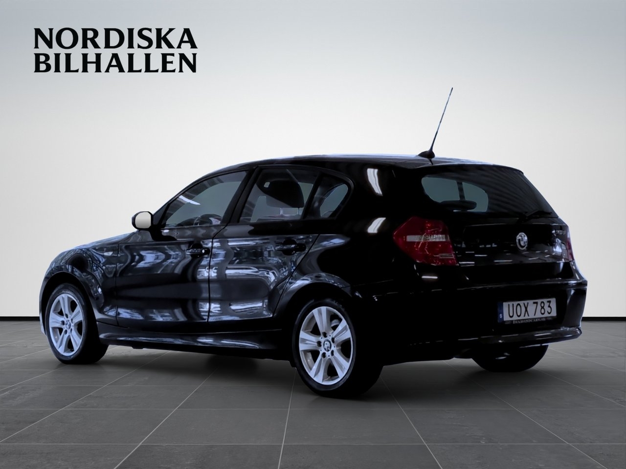 BMW 118 2010, bild 5/10