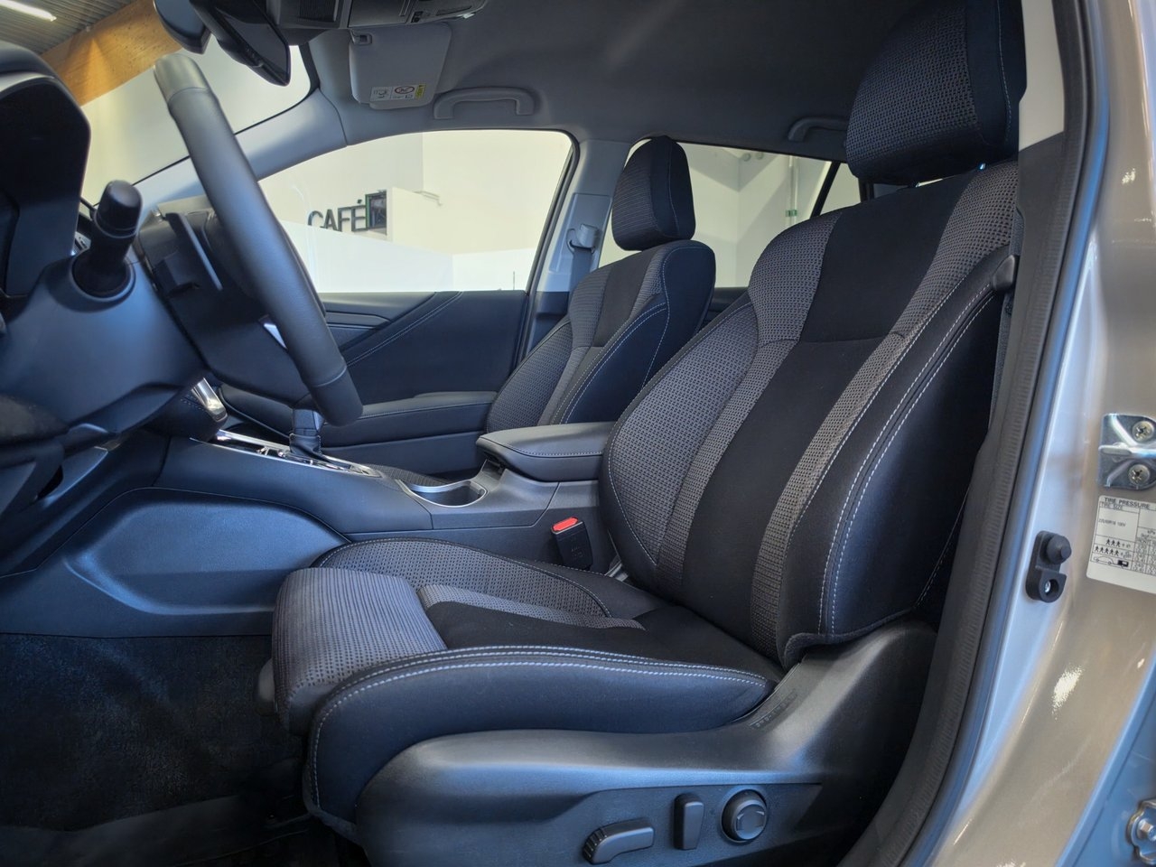 Subaru Outback 2025, bild 7/10