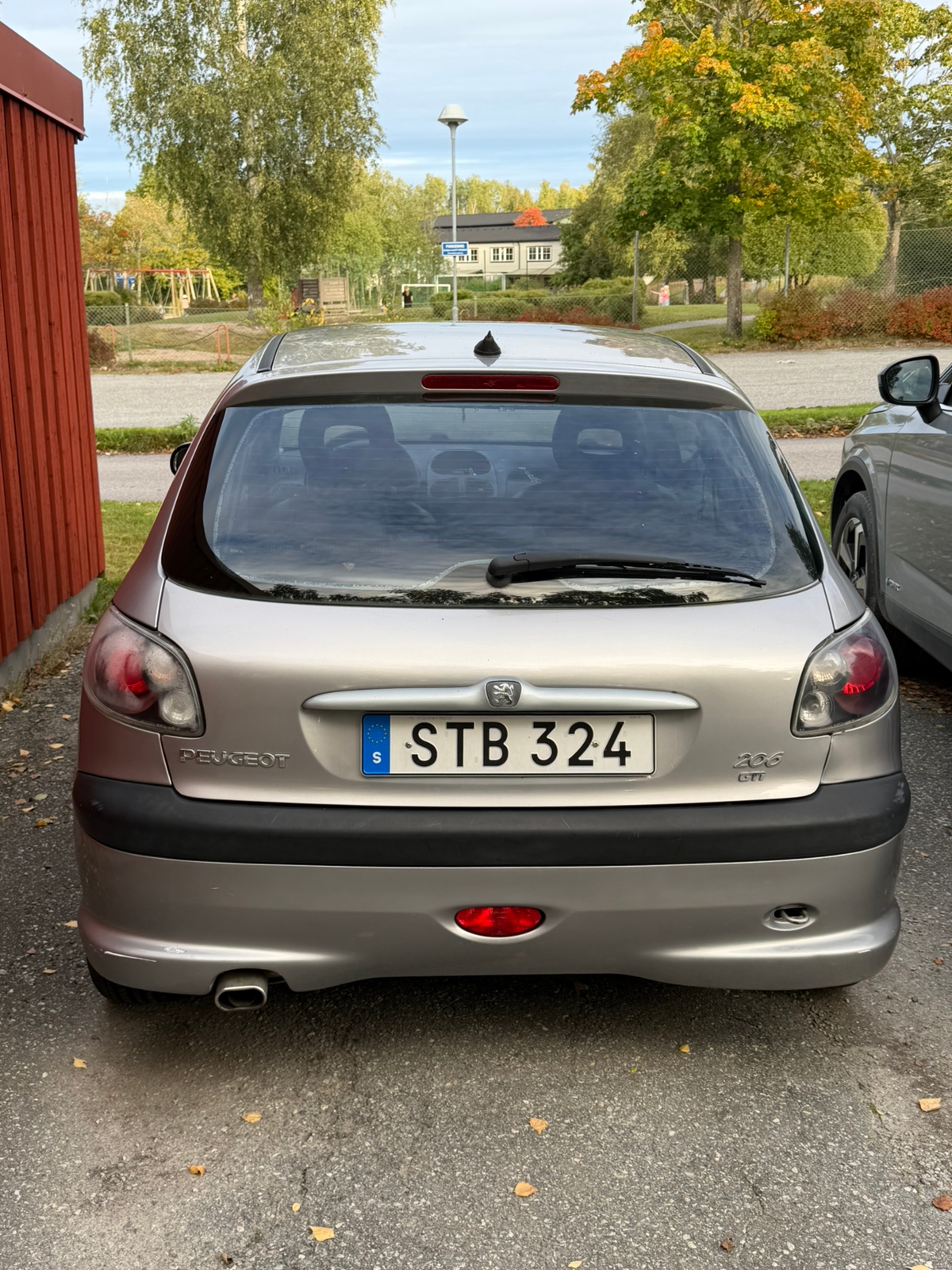 Peugeot 206 GTI 2.0 2002, bild 2/5