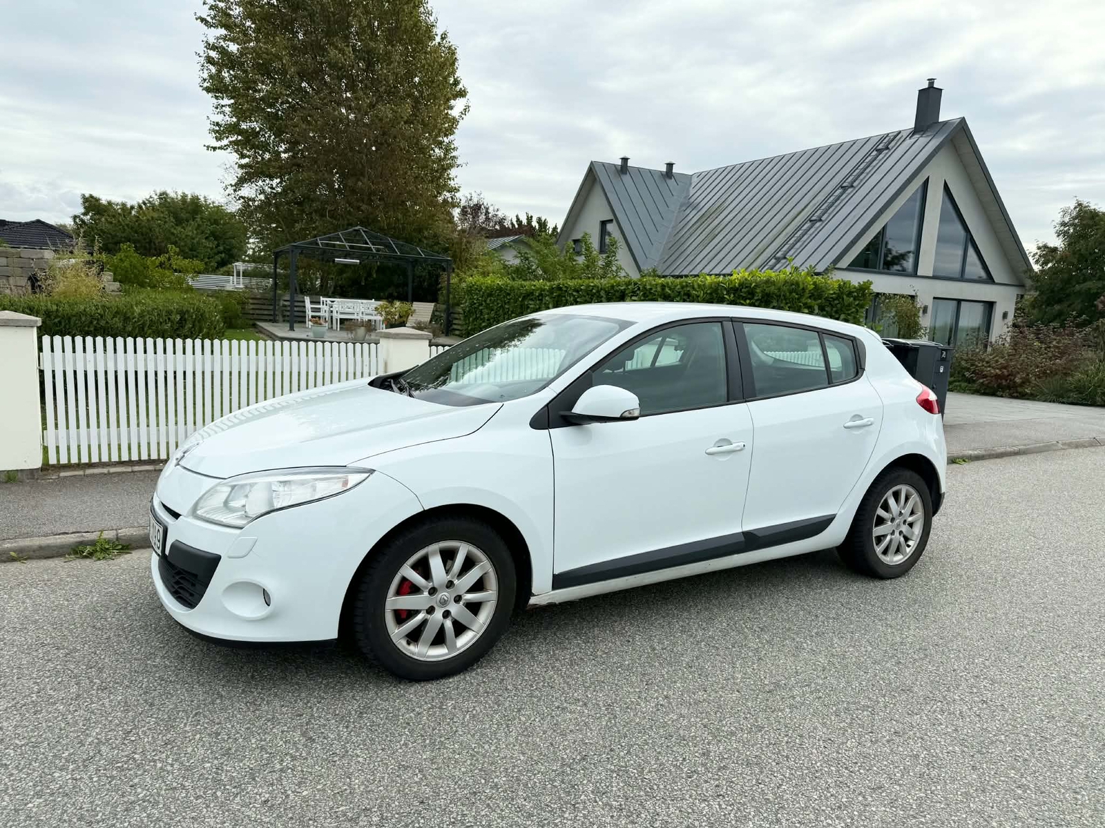 Renault Megane 2011, bild 2/4