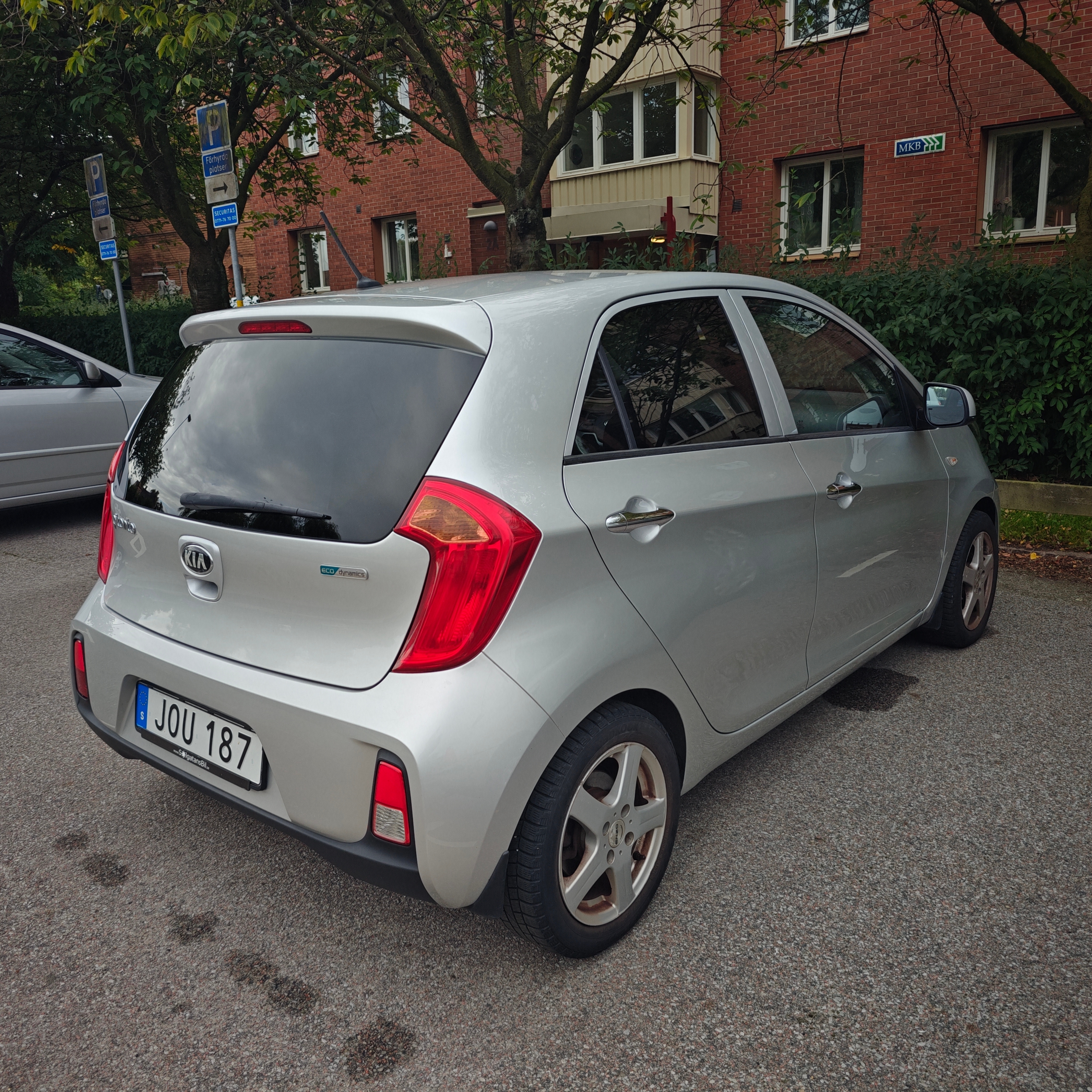 Kia Picanto 5-dörrar 1.0 Manuell 2016, bild 2/7