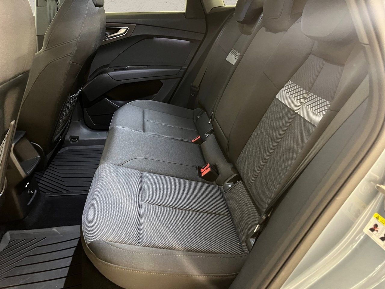 Audi Q4 e-tron 2024, bild 6/7