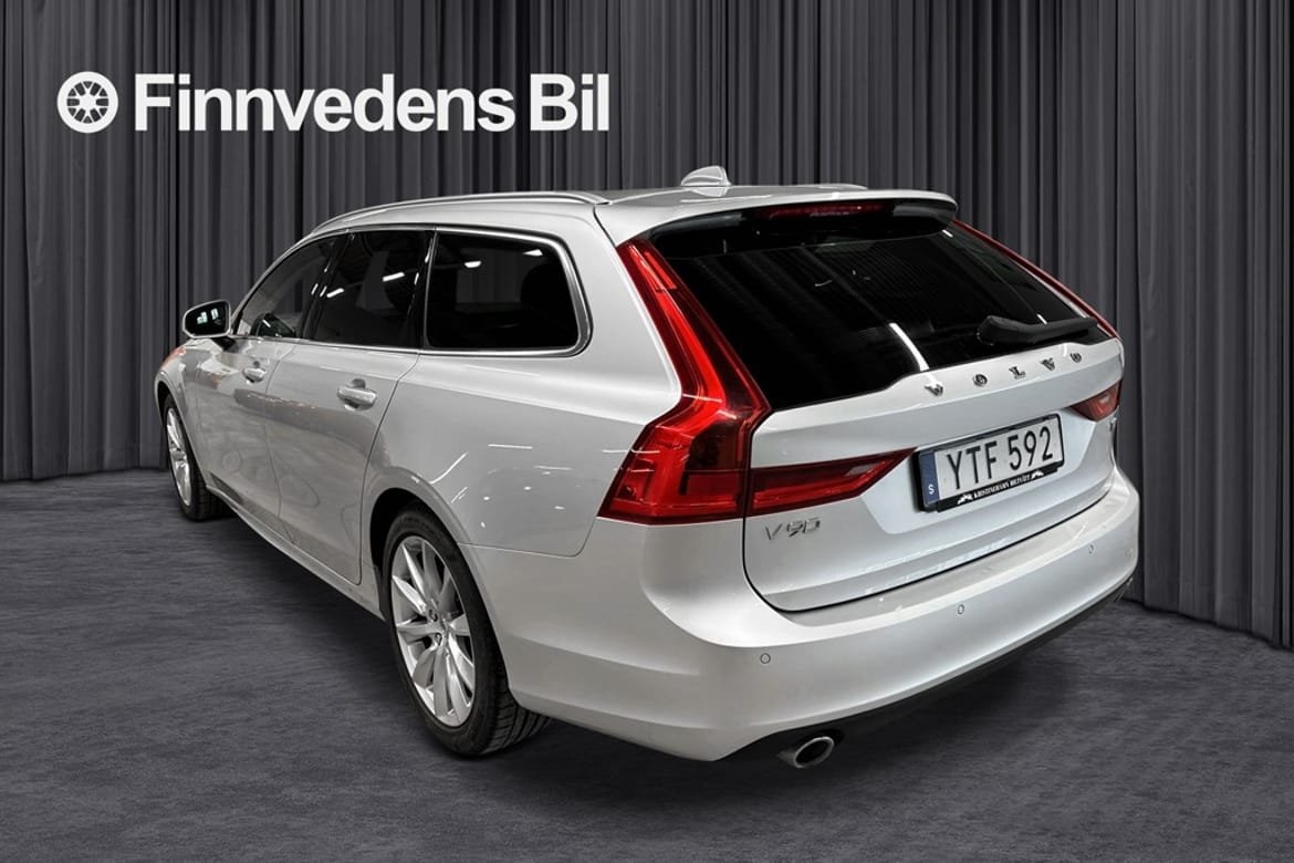 Volvo V90 T4 Momentum SE 2019, bild 3/21