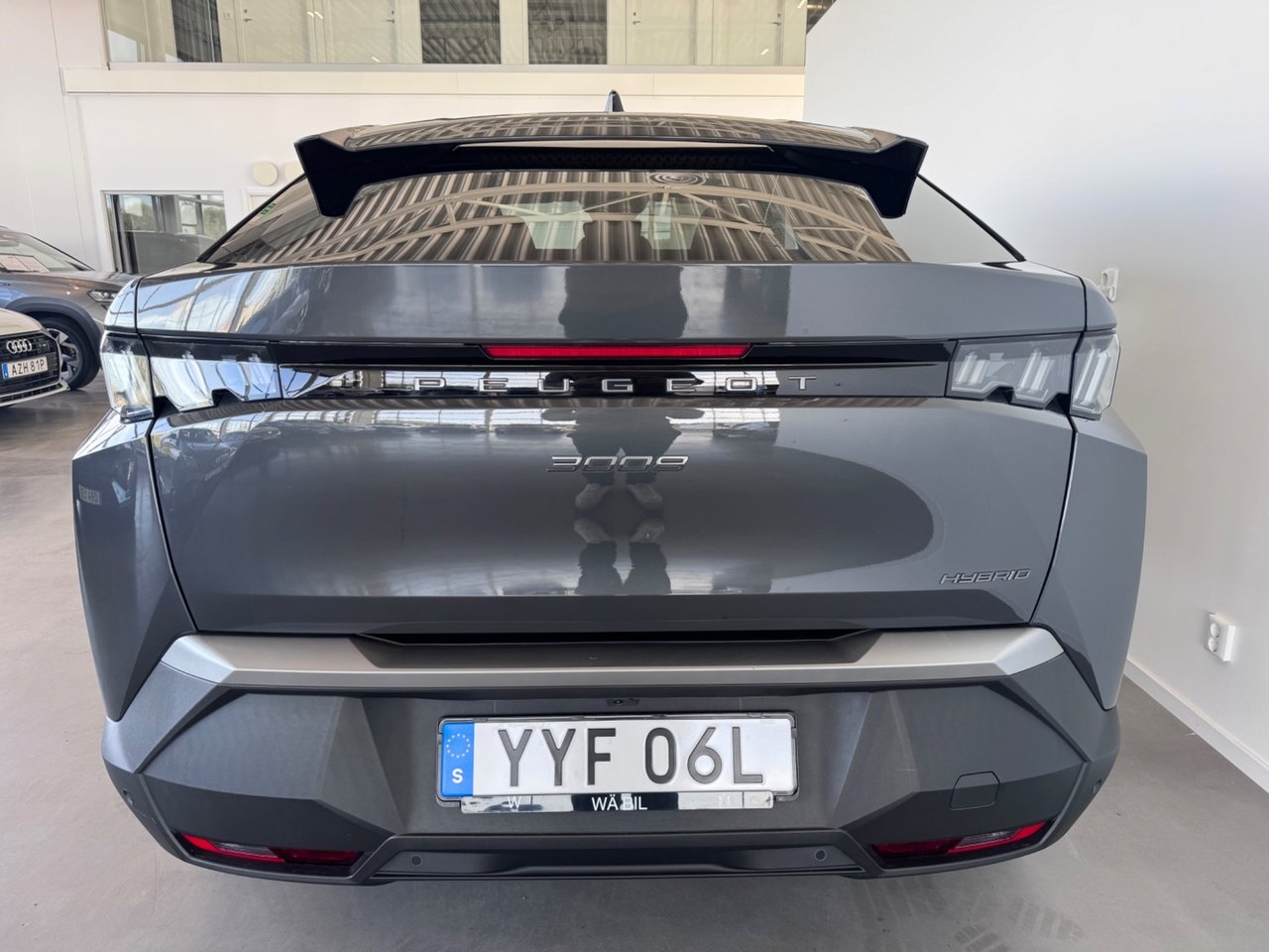 Peugeot 3008 Hybrid 145 1.2 PureTech 145 2025, bild 4/10